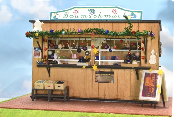Weihnachtsmarktstand Christbaumschmuck - Spur 1 Fertigmodell